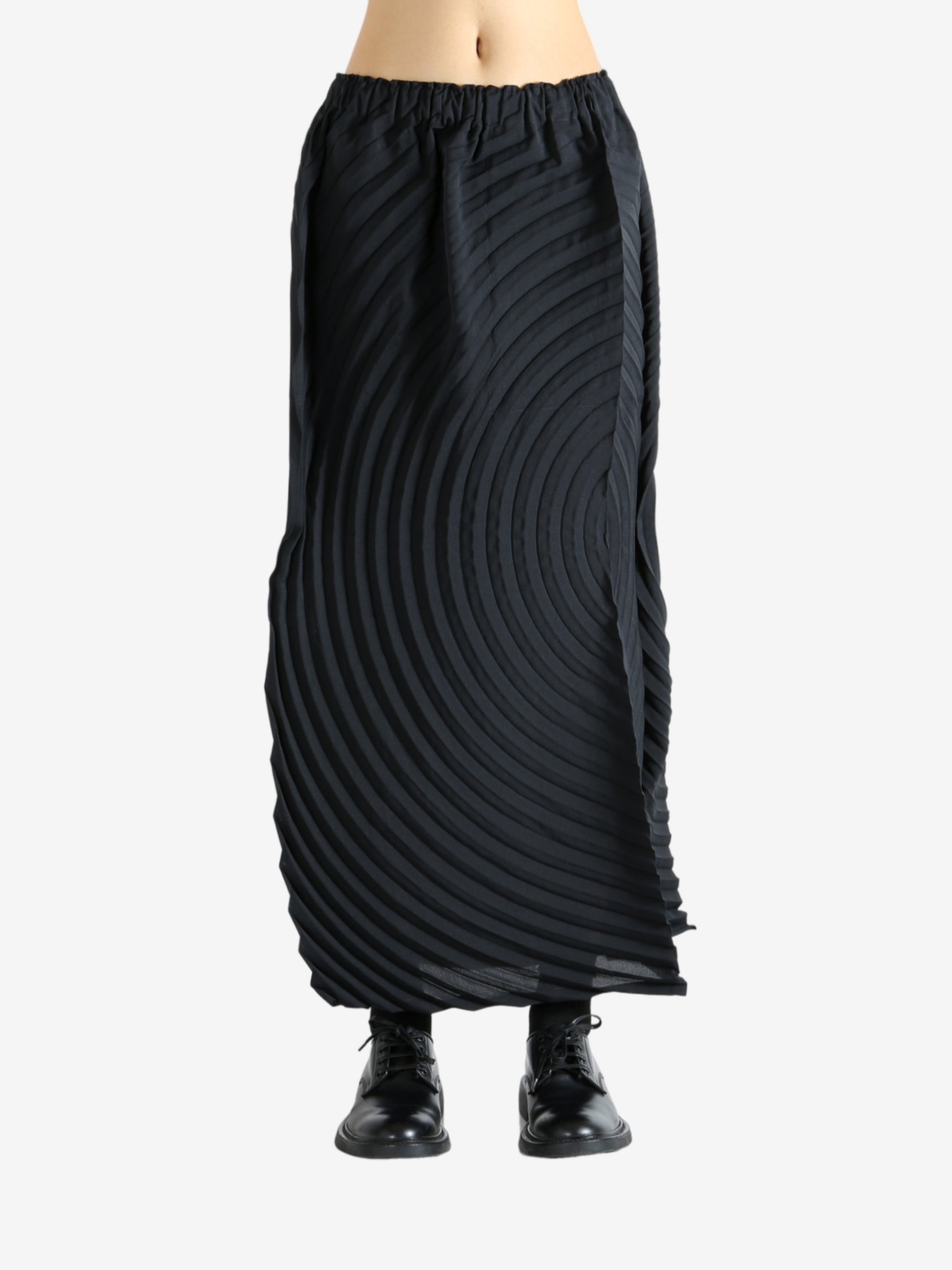 スカート Issey miyake skirt MONTHLY COLORS : DECEMBER Skirt Steel Grey – ISSEY MIYAKE EU