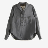 Grey shirt, front view