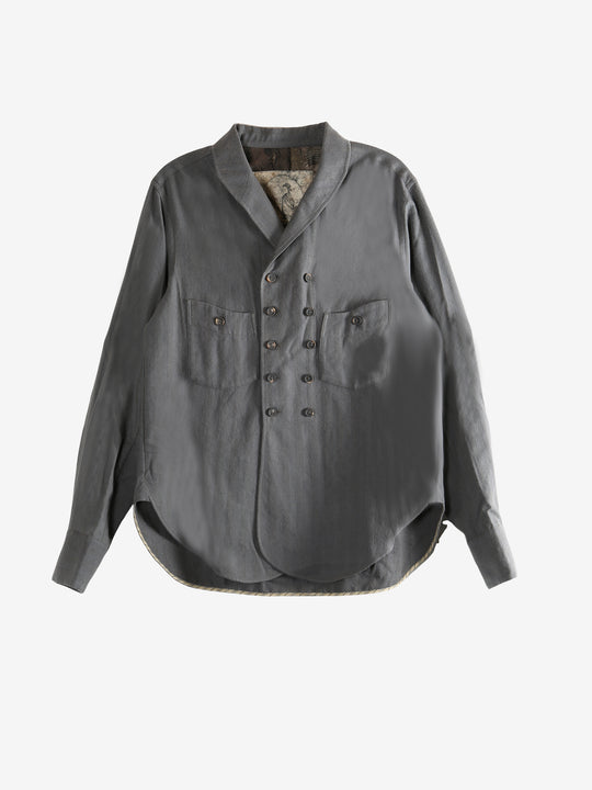 Grey shirt, front view