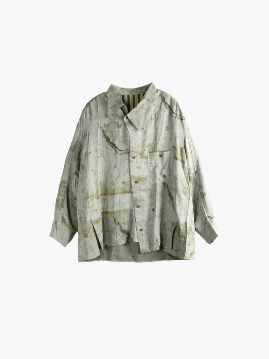 Green shirt, front view