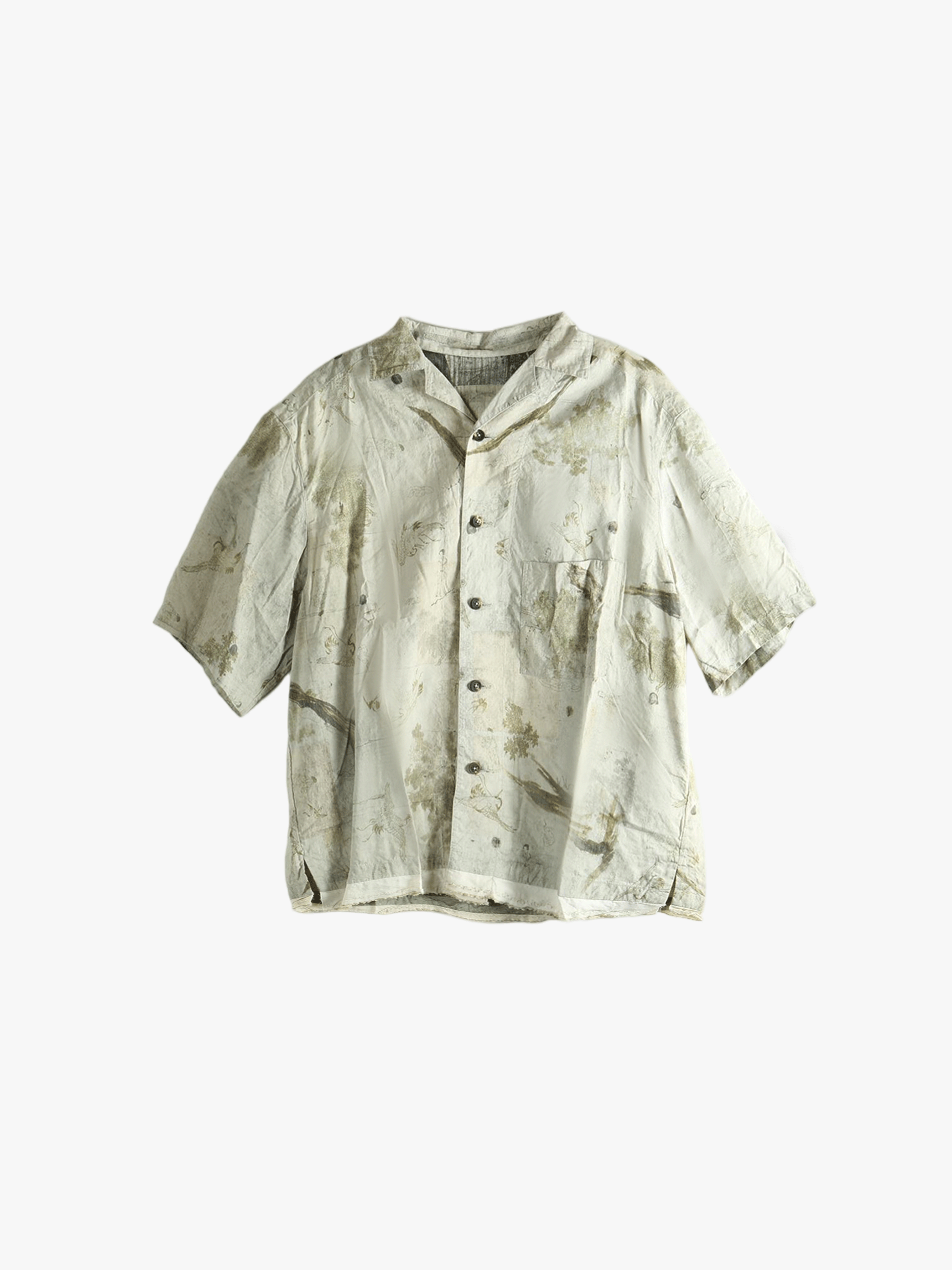 Green shirt, front view