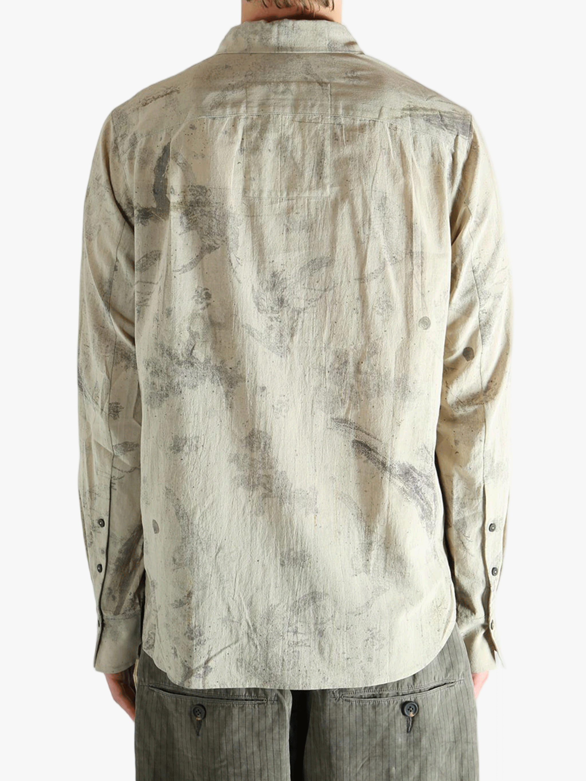 Green shirt, back view