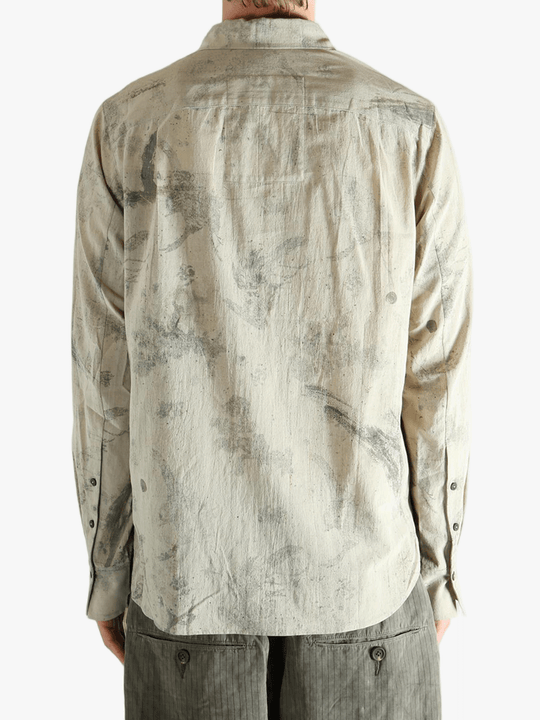 Green shirt, back view
