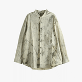 Grey shirt, front view