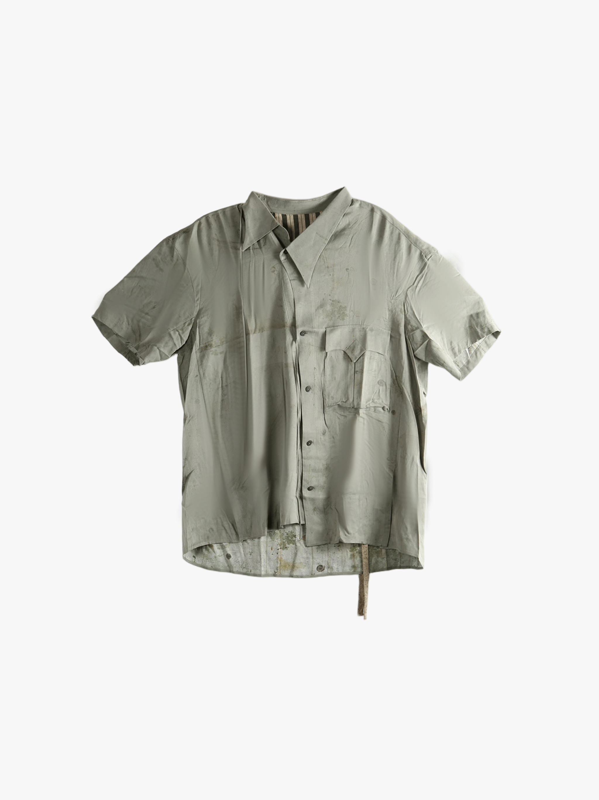Green shirt, front view