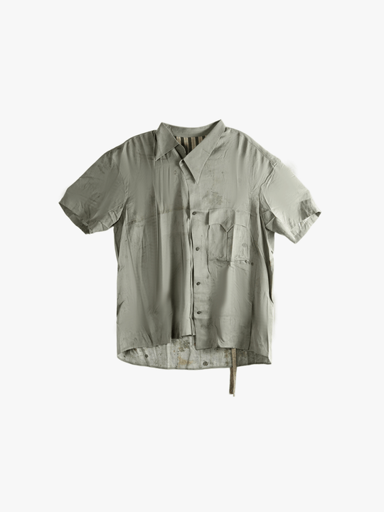 Green shirt, front view