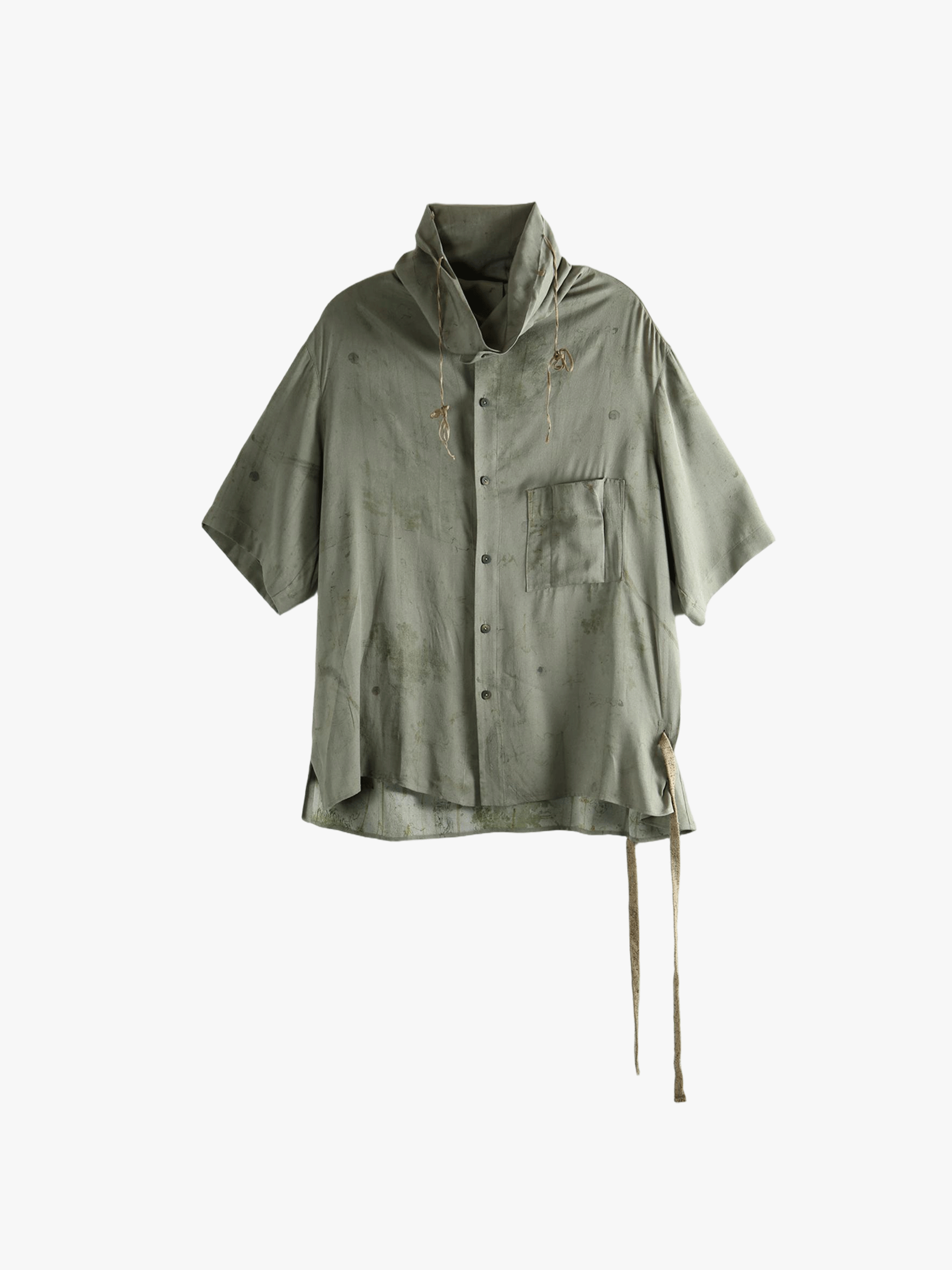 Grey shirt, front view