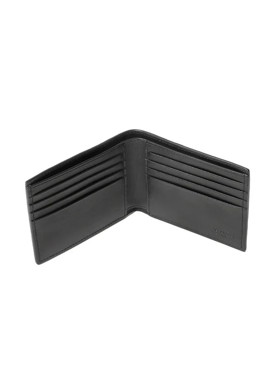 Black accessories, front view