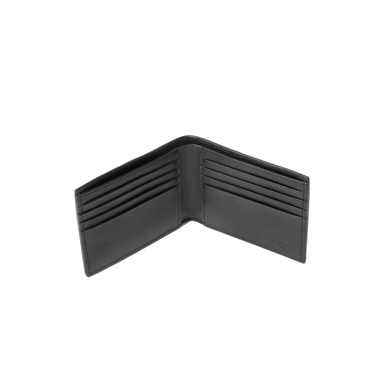 Black accessories, front view