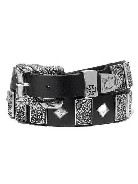 Black accessories, front view