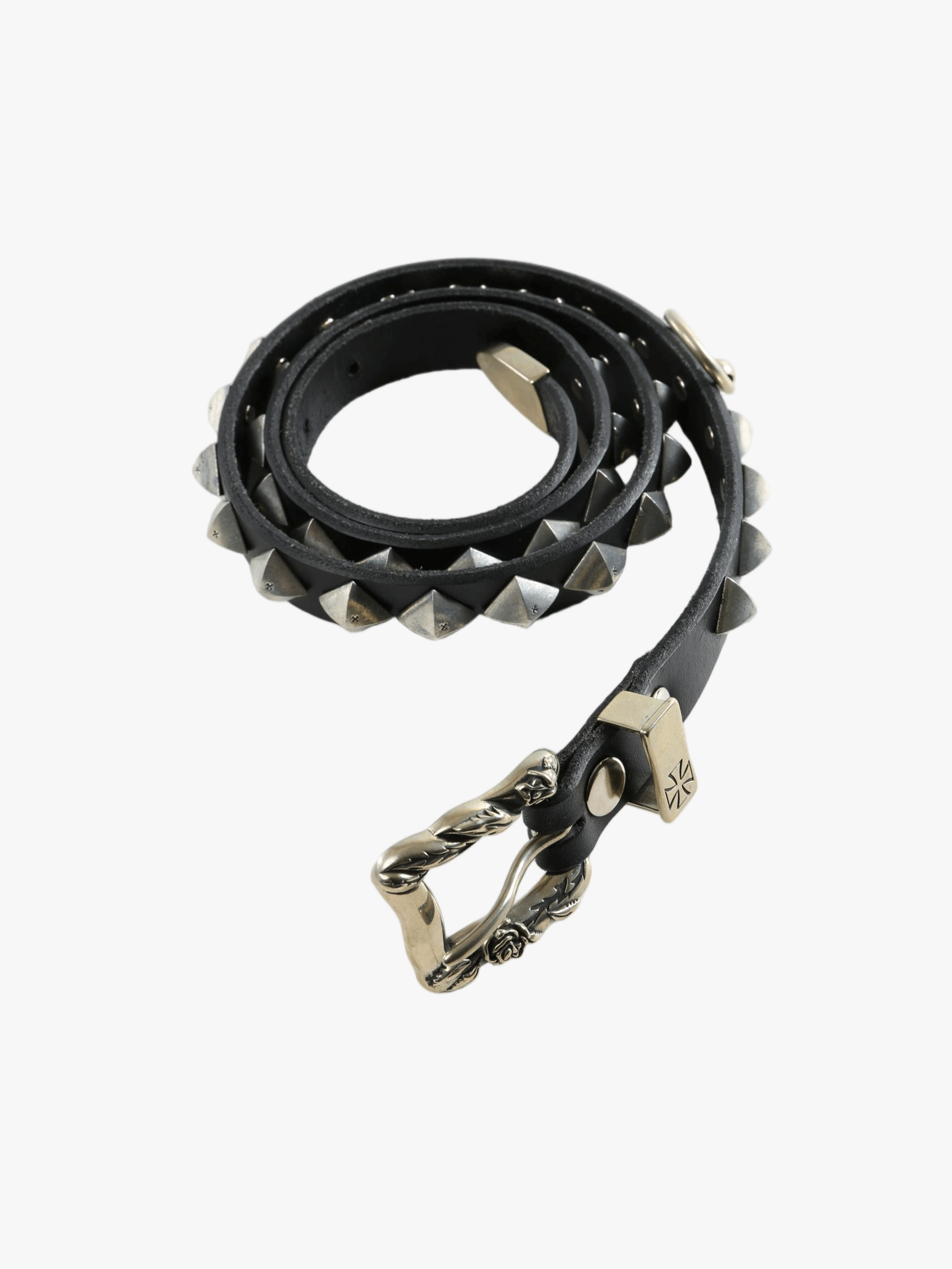 Black accessories, front view