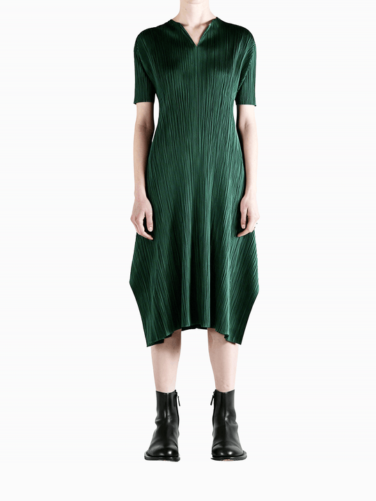 Green dress, front view
