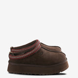 Brown shoes,front view