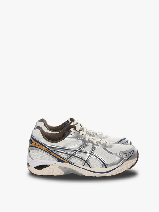 White sneakers, front view