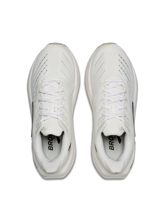 White shoes, front view
