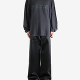 Black shirt,full body view