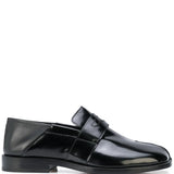 black shoes, front view