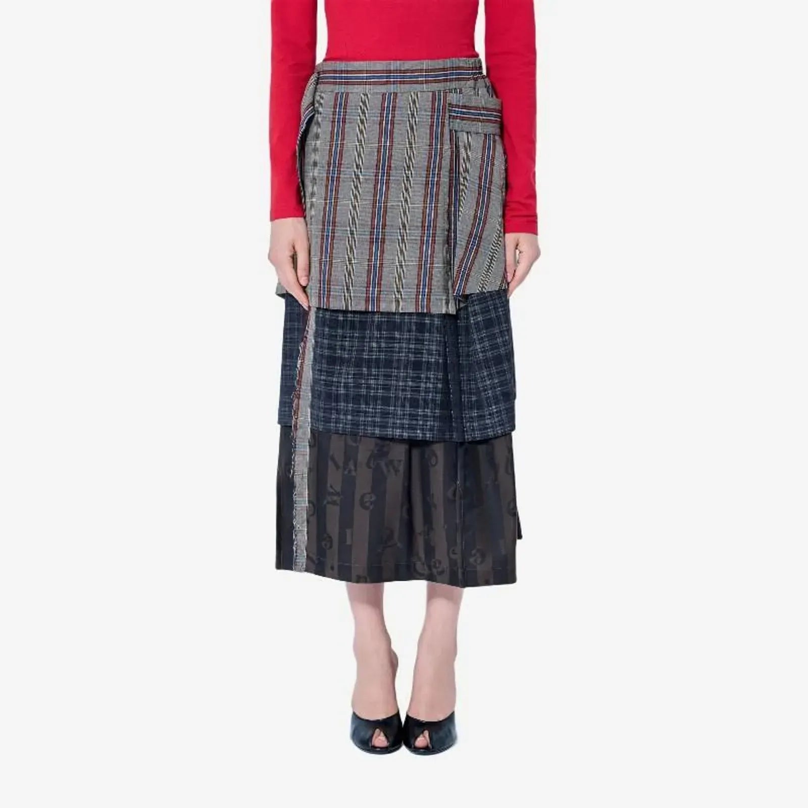 Grey skirt, full body view