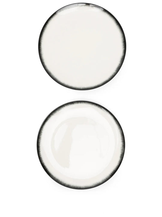 White plate, front view