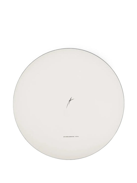 White plate, back view