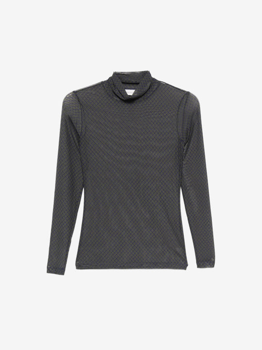 Black top, front view