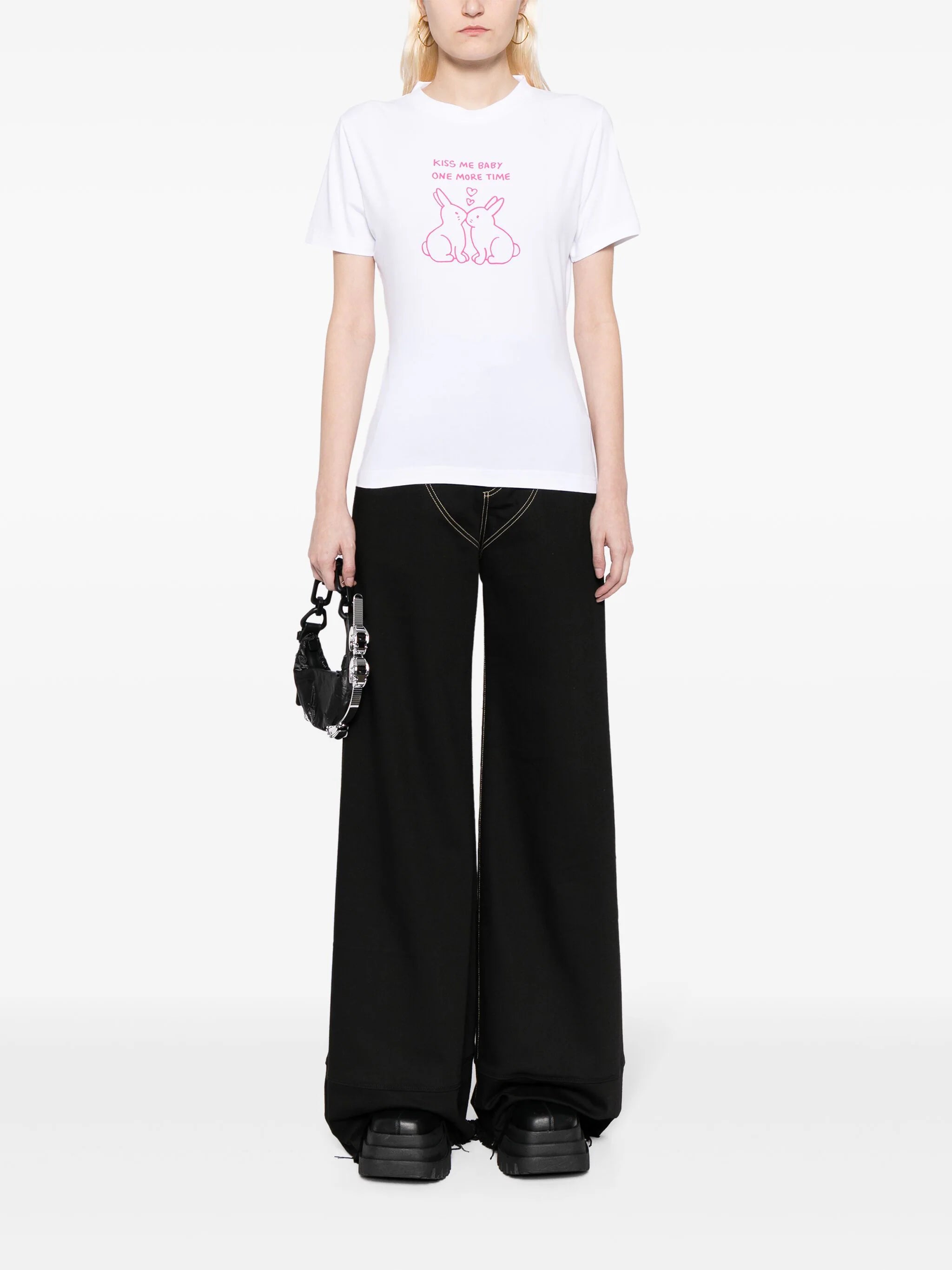VETEMENTS Women Kissing Bunnies Fitted T-Shirt – Atelier New York