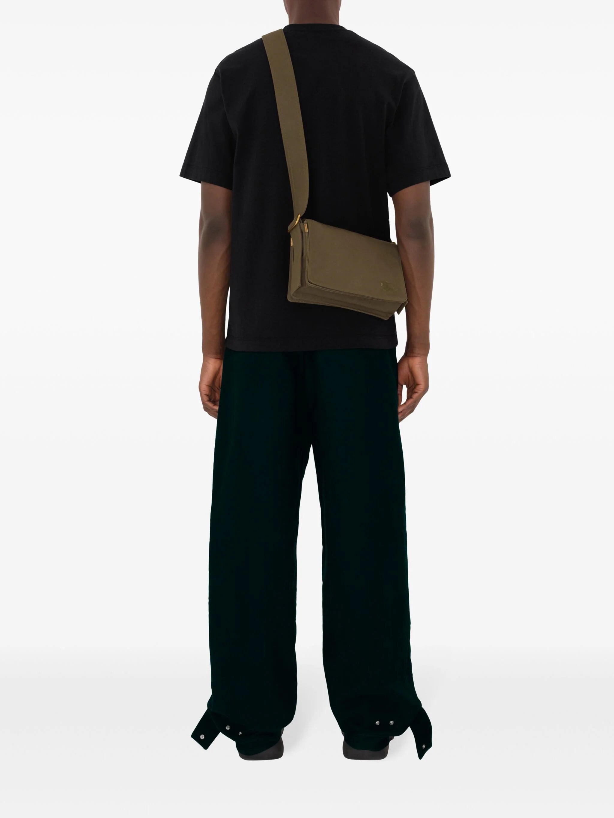 BURBERRY Men Trench Crossbody Bag – Atelier New York