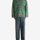 Green shirt, full body view