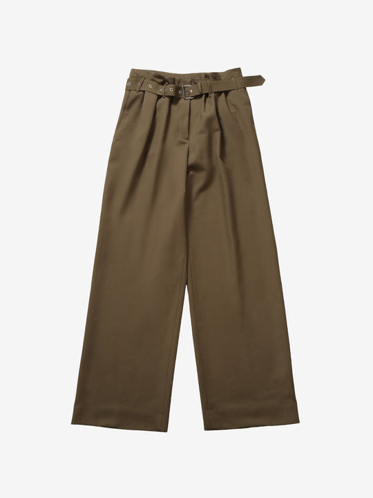 Green pant, front view