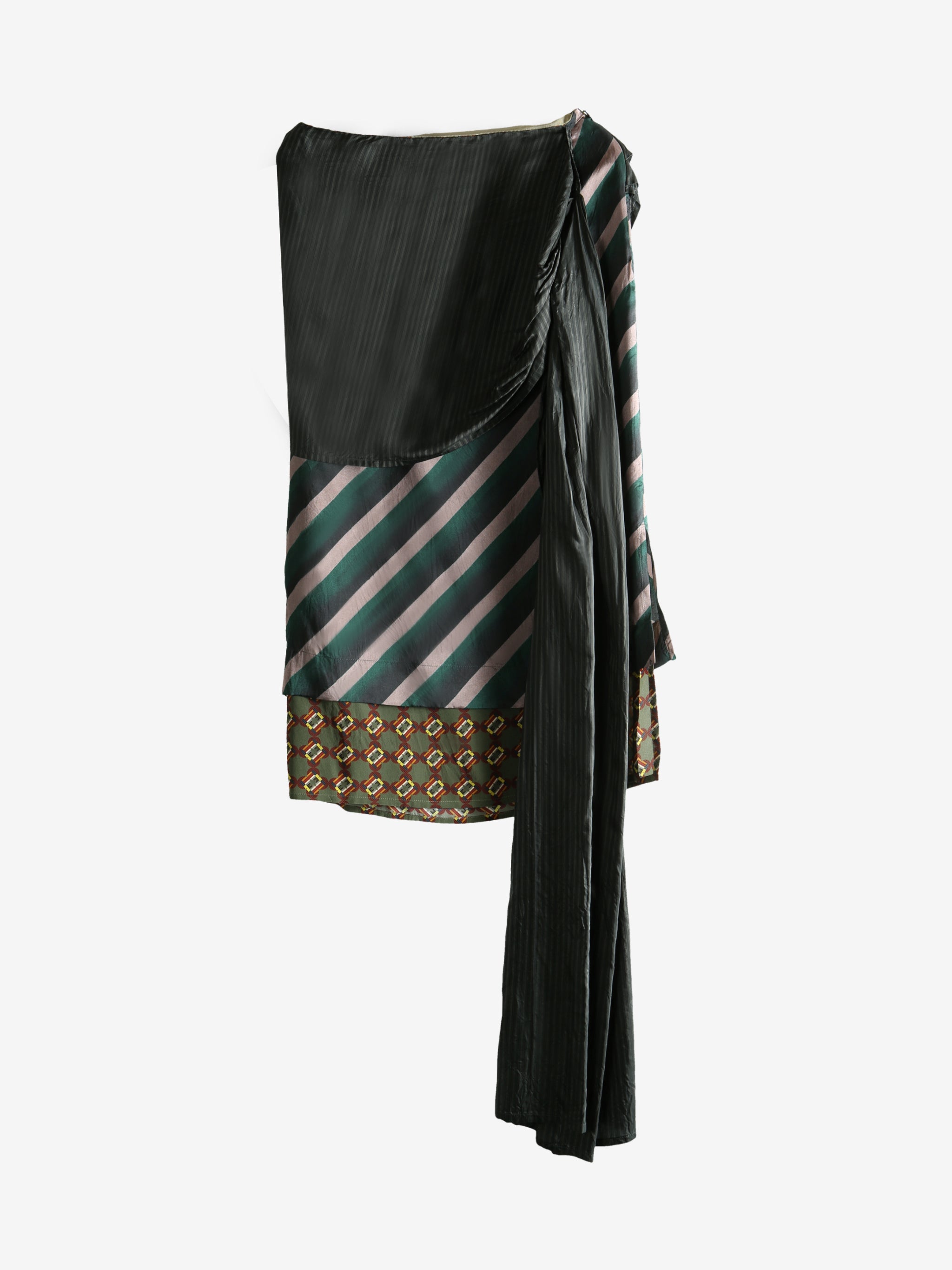 Navy skirt,front view