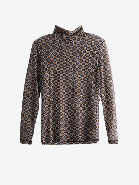 Brown Shirt，front view