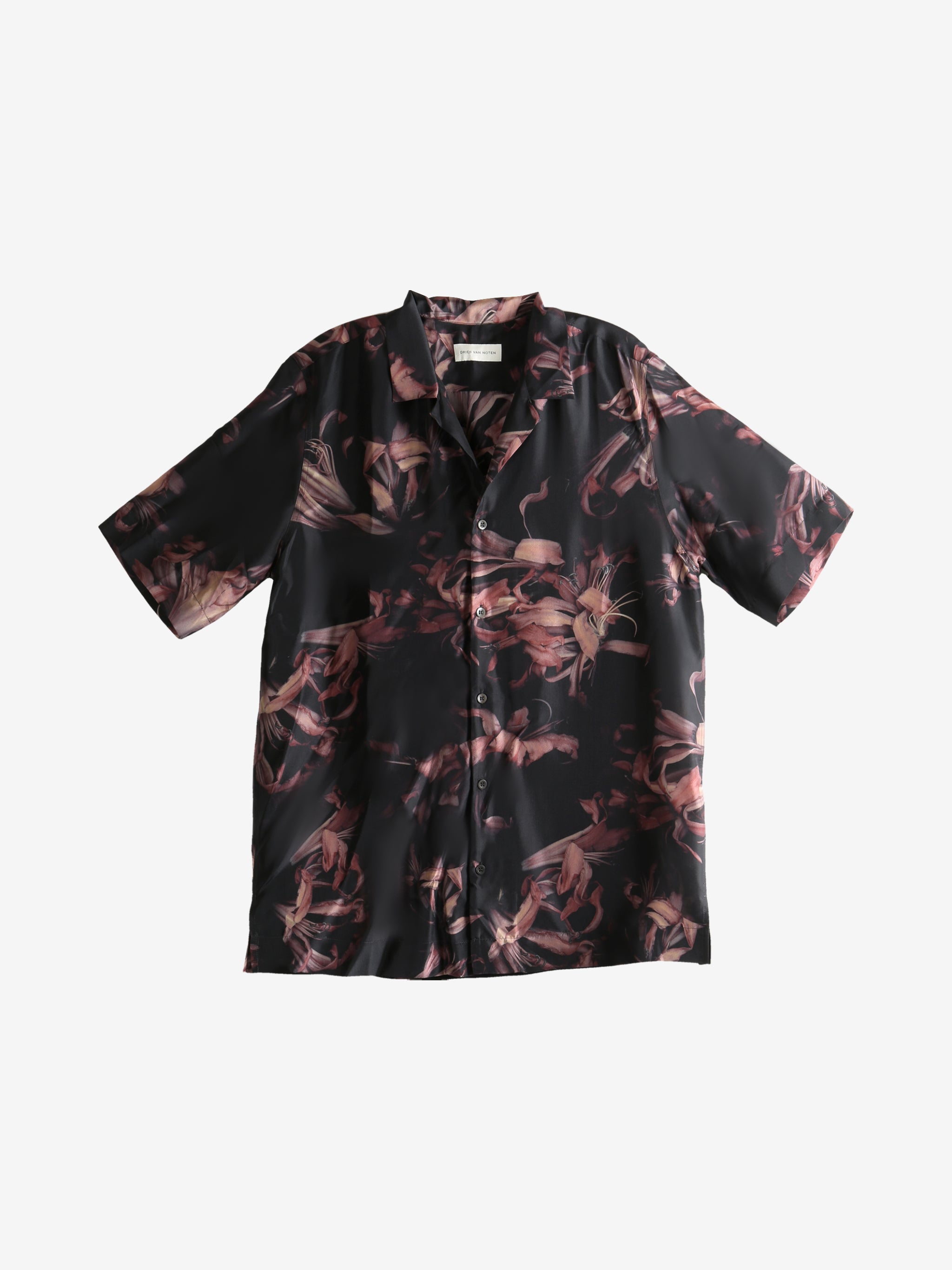 Black shirt, front view