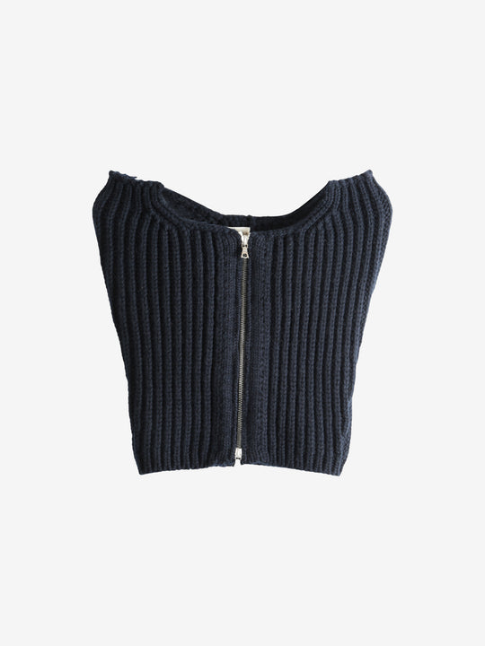 Black scarf,front view