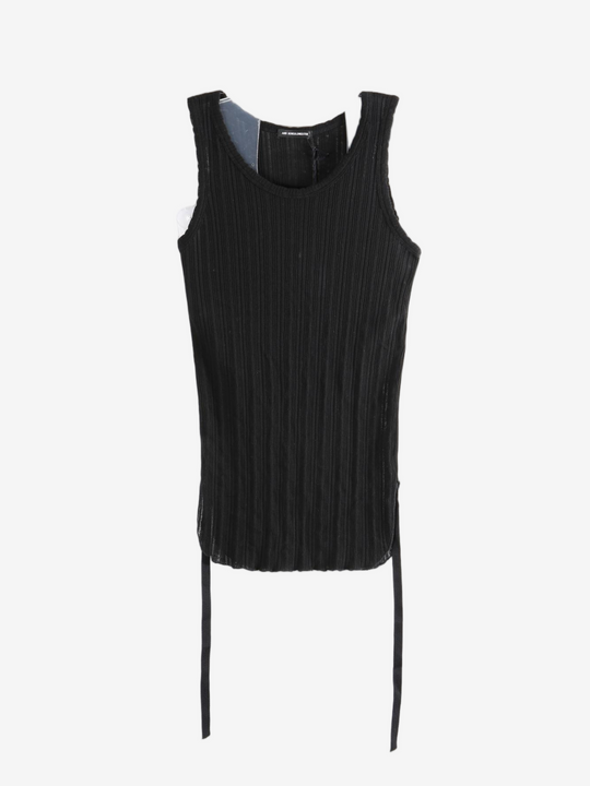Black top, front view