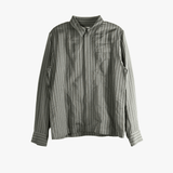 Grey shirt, front view