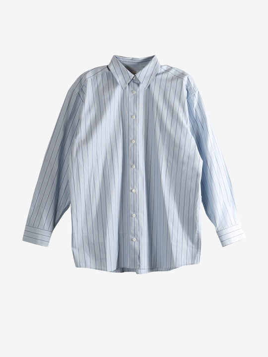 Blue shirt, front view