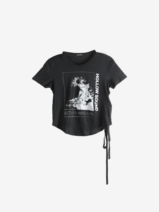 Black t-shirt, front view