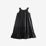 Black dress,front view