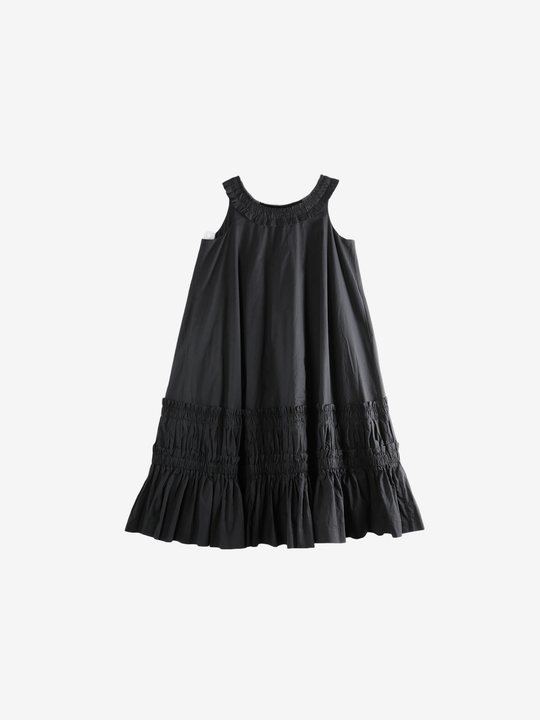 Black dress,front view
