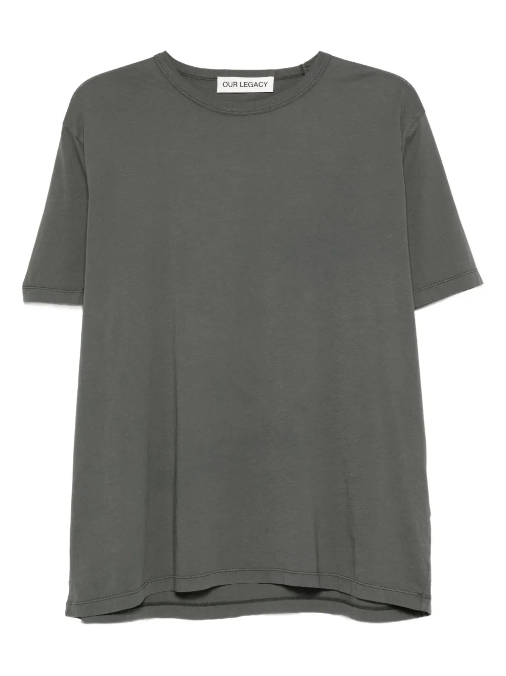 Grey shirt, front view