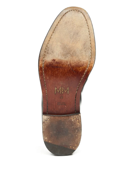 Black shoes, bottom view