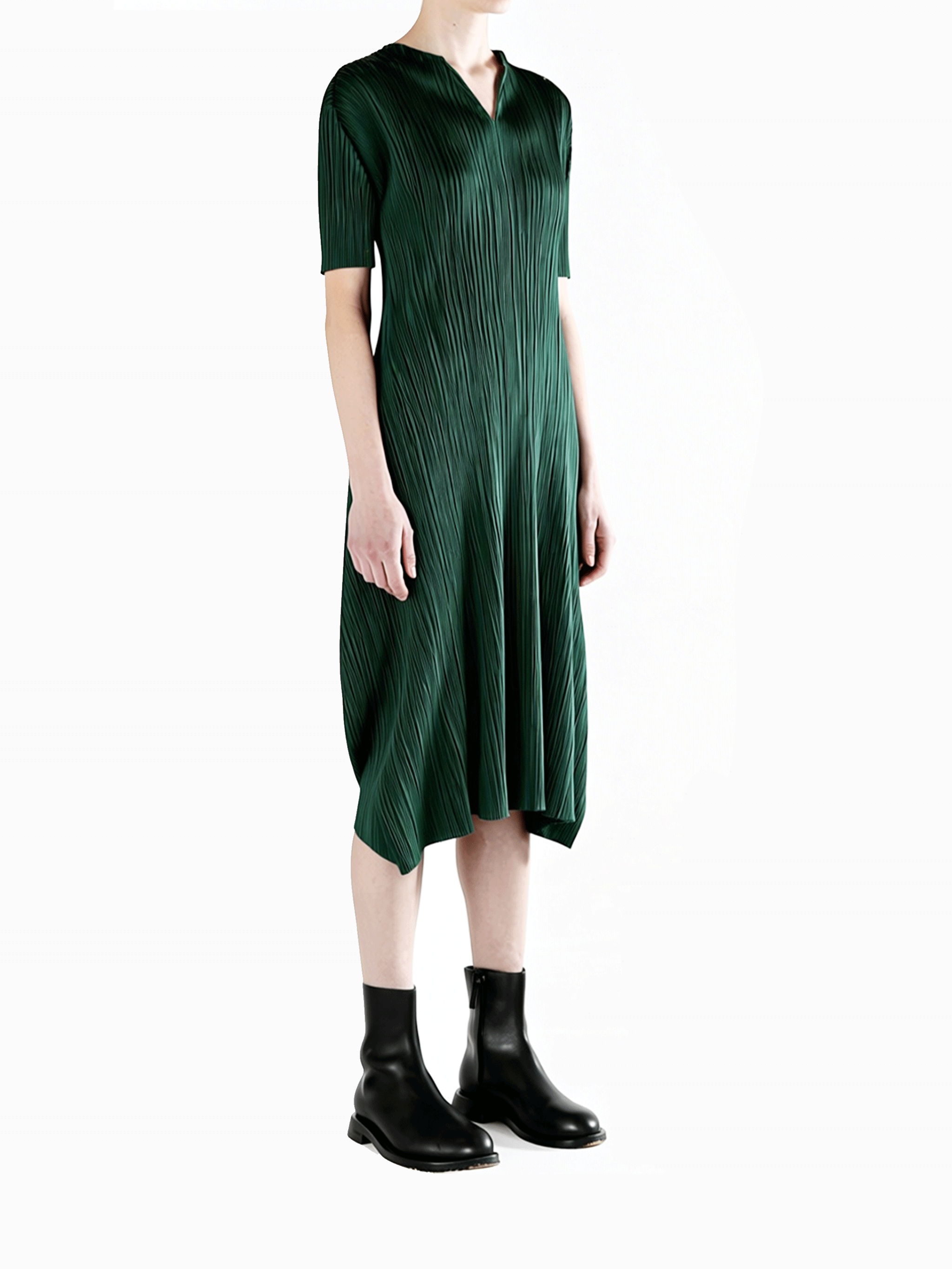 Green dress, side view