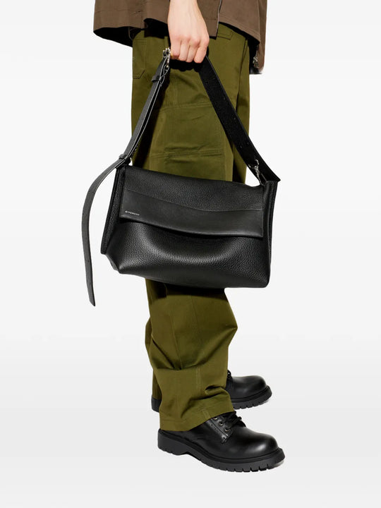 Black bag, full body view