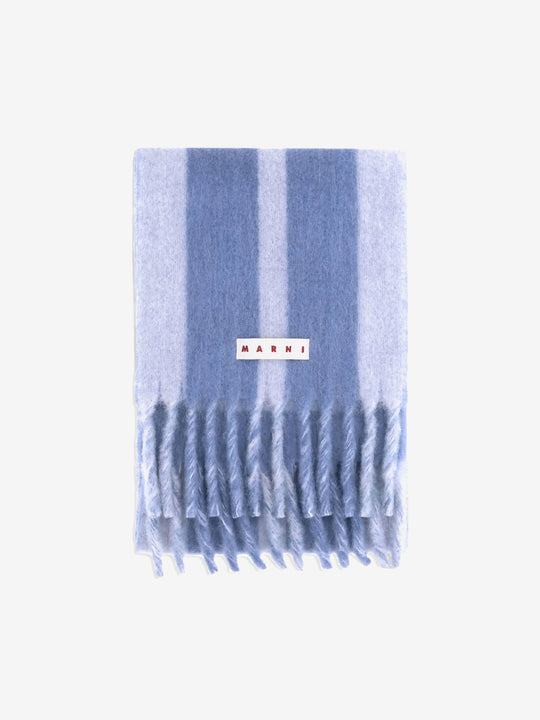 blue scarf, front view