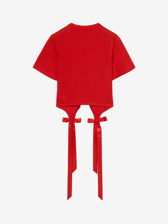 Red shirt, back view