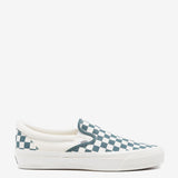 Green shoes, front view