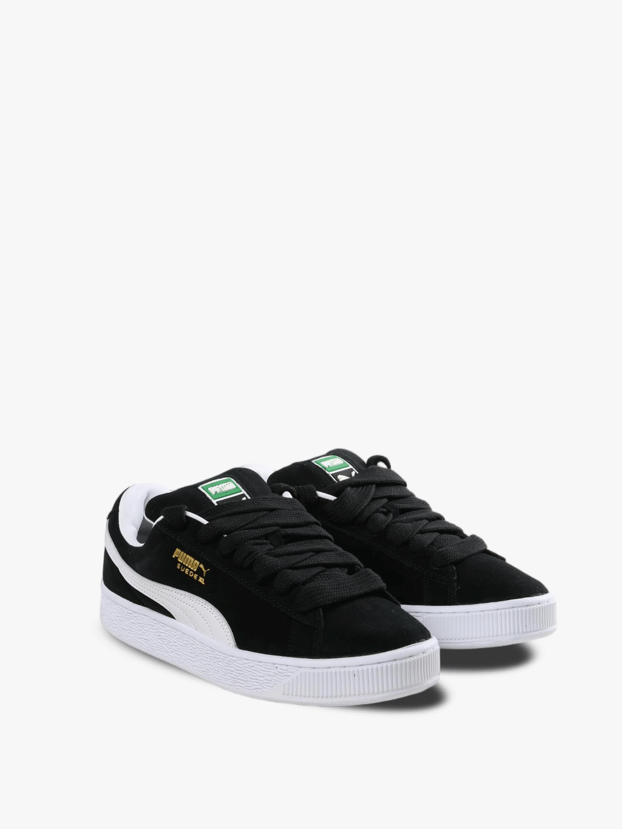 Black sneaker,side view
