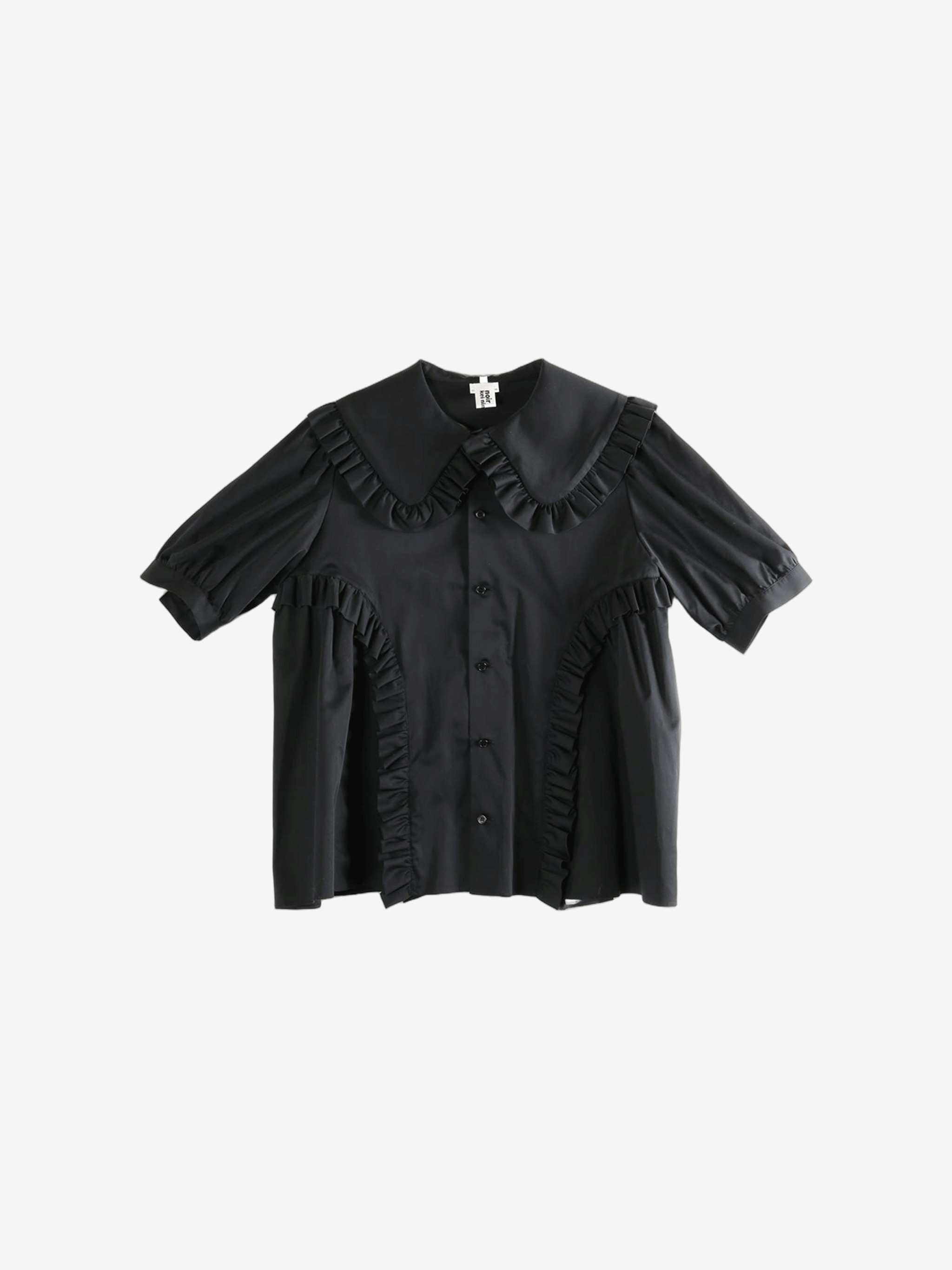 Black t-shirt, front view