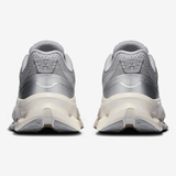 ON RUNNING - Women Cloudtilt Arc Sneakers