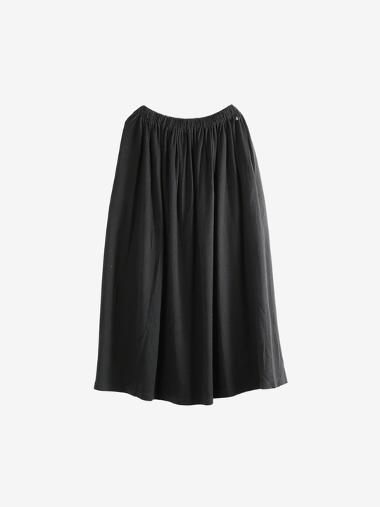 Black skirt,front view